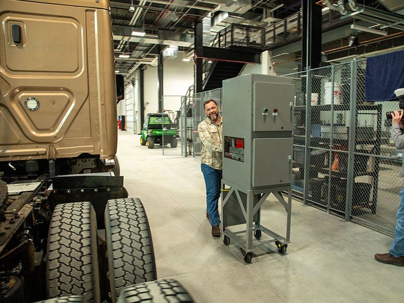 Moving breaker BSC