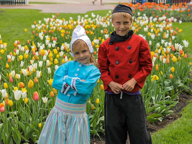 Tulip-Festival_Orange-City-Iowa_05-18-2023-0302-cover.jpg